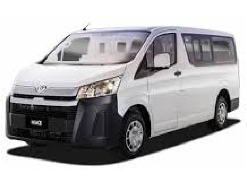 Toyota HiAce Commuter Deluxe